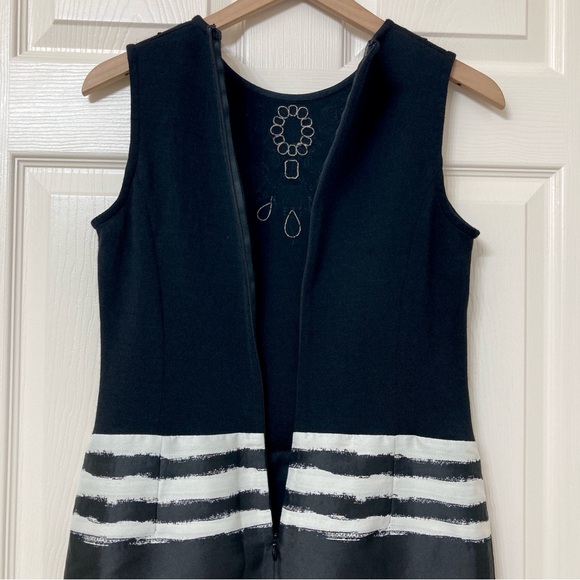 ST. JOHN Black Jeweled Neck Sleeveless Dress 8 Engagement Party Evening Cocktail - Picture 8 of 13